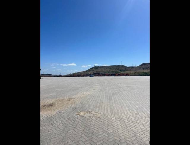 INDUSTRIAL PROPERTY TO RENT IN WELLS ESTATE